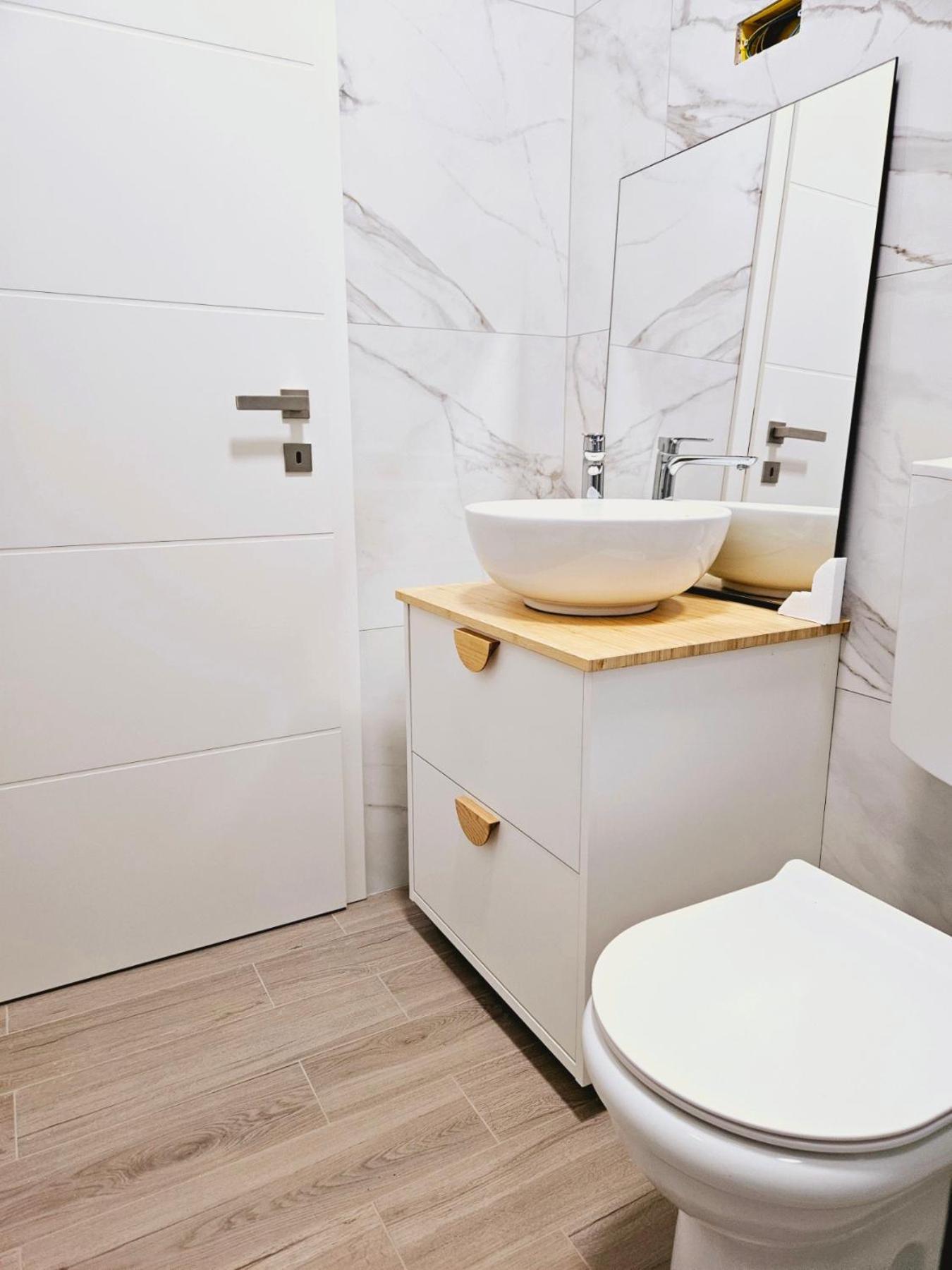Apartma Tul Izola Eksteriør billede